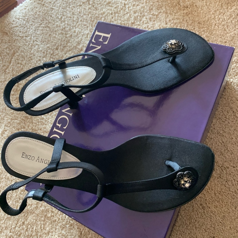 Enzo Angiolinj eabreeda black satin heel